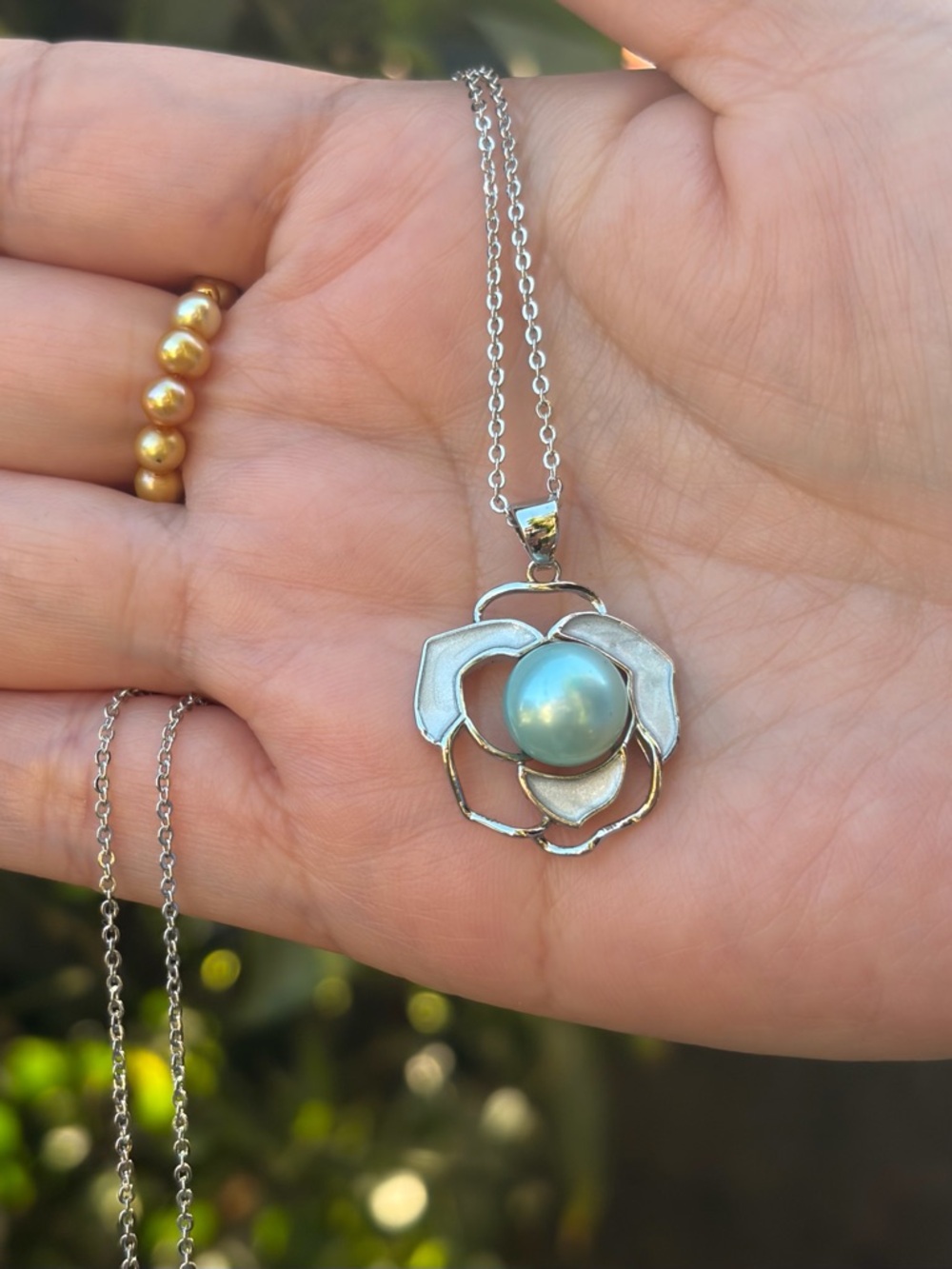 Elegant Silver 925 Flower Pendant Necklace with Genuine Blue Freshwater Pearl